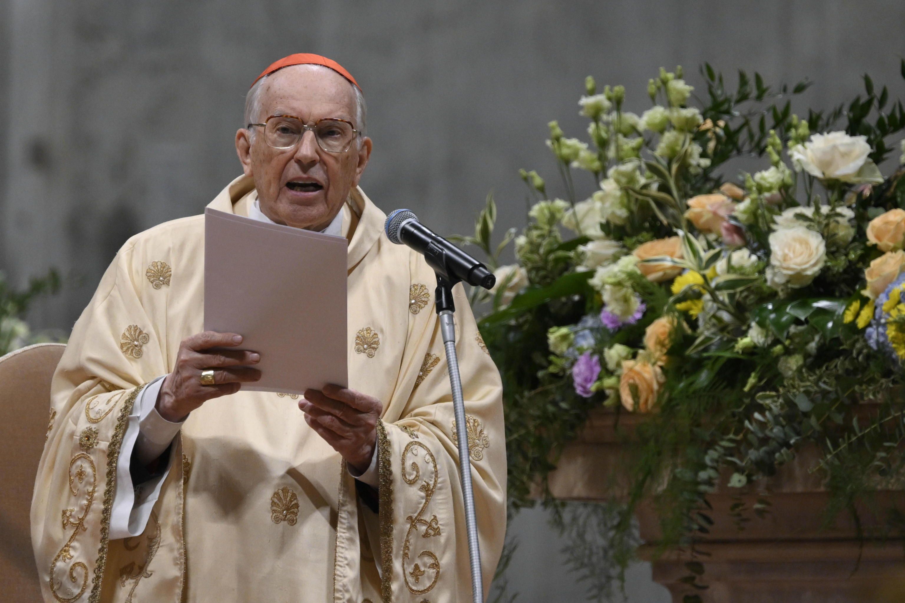 Il cardinale Giovanni Battista Re