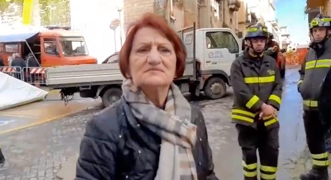 Rosanna Muscia, una degli sfollati che hanno potuto rientrare a casa per prendere alcune cose / Cassisi)