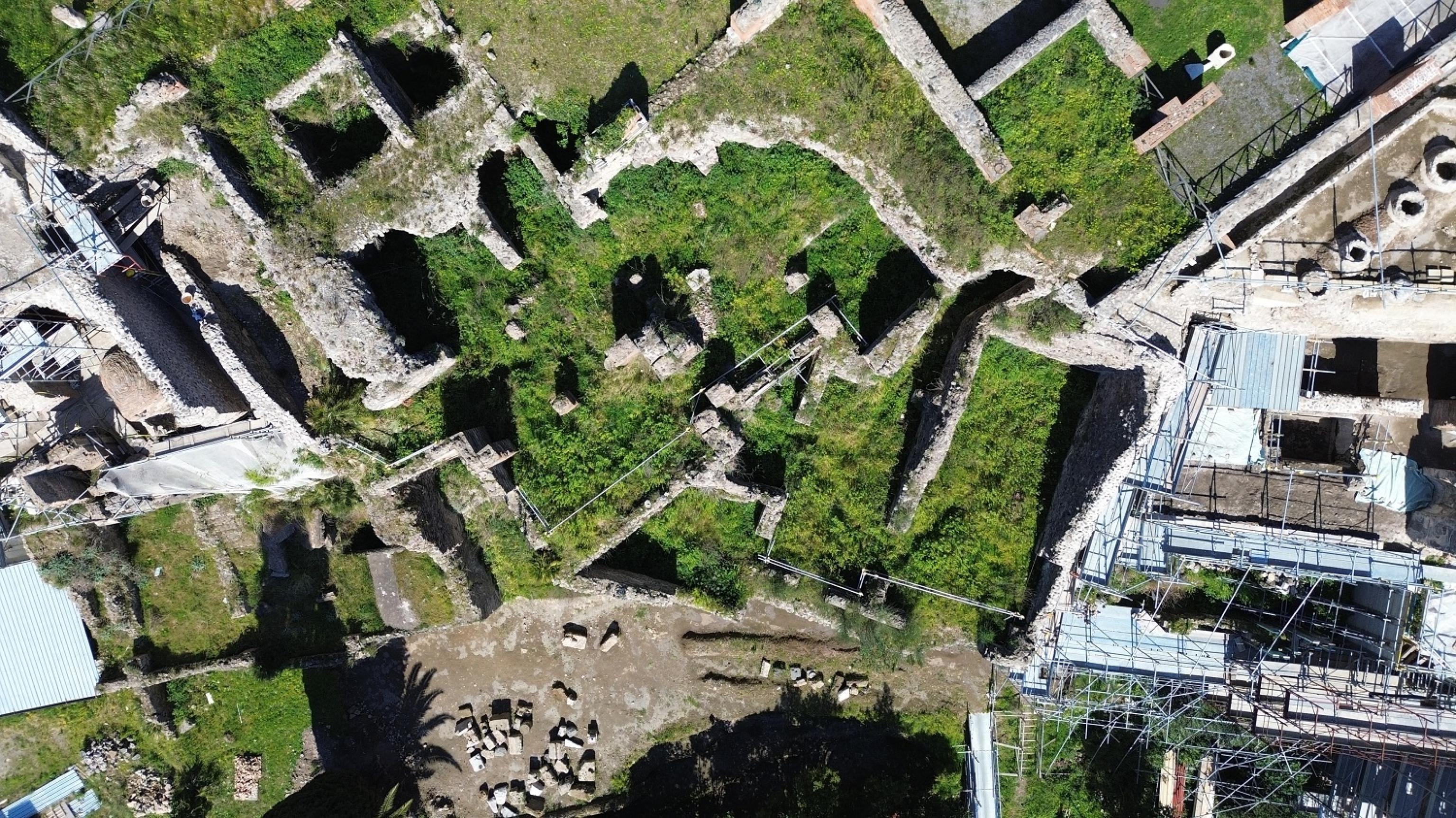 Gli scavi dell'Insula Meridionalis a Pompei / Ansa