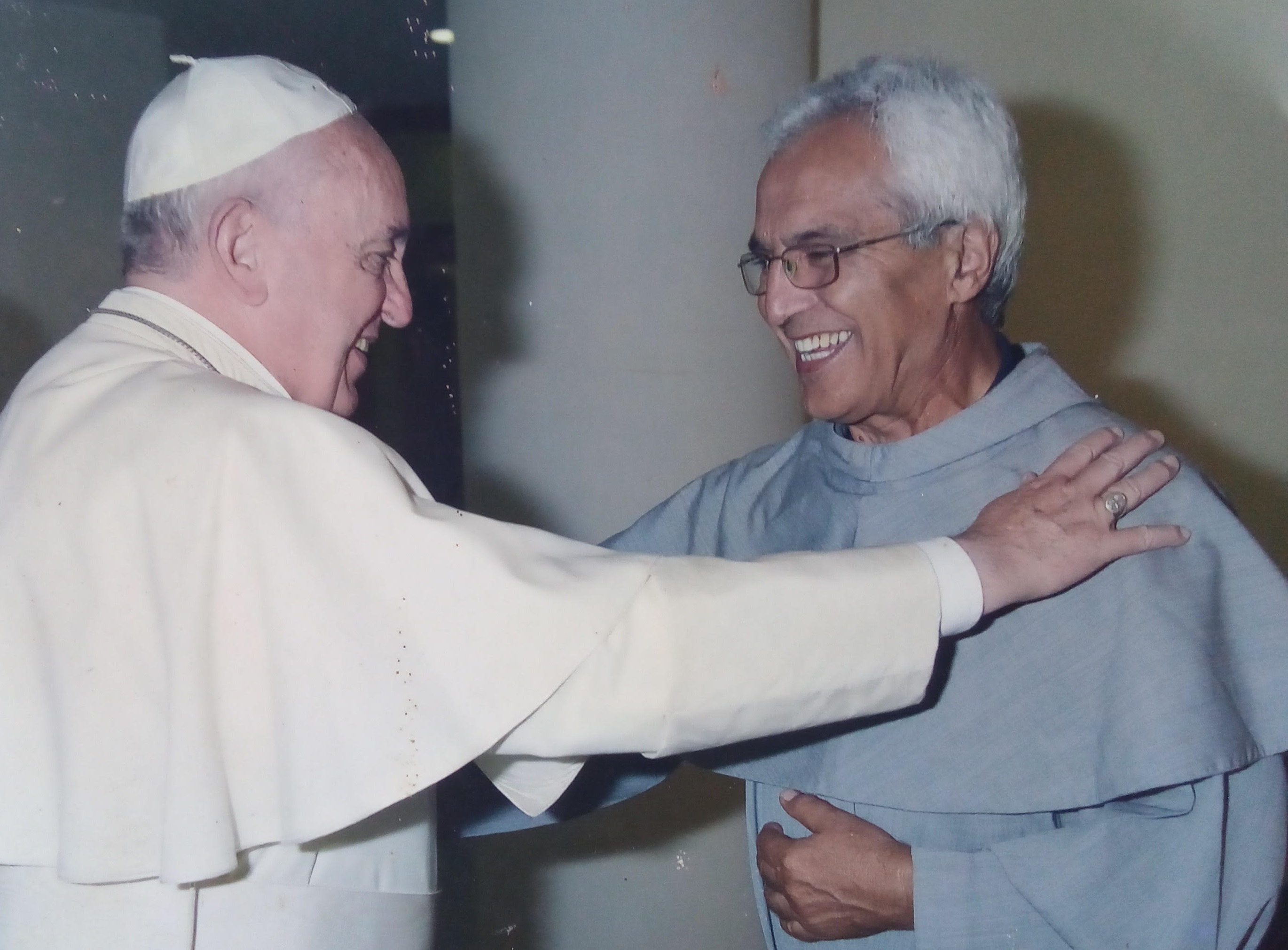 Papa Francesco con padre Silvano Castelli