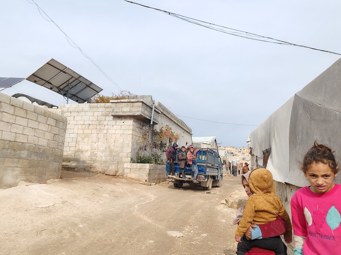 Bambini in un campo per sfollati interni a Idlib, nel nord del Paese / Dachan