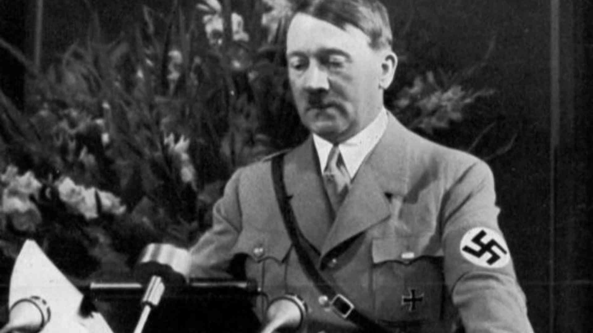 Cont Hitler Il gioco di Hitler con i corrispondenti della stampa estera