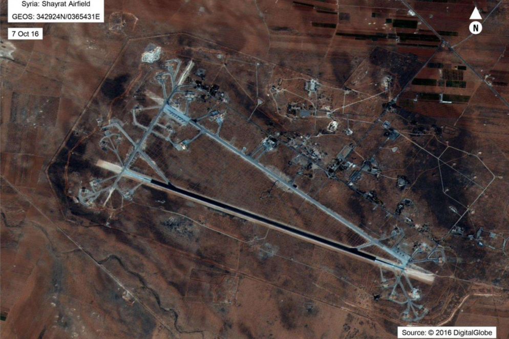 Veduta aerea della base siriana di Shayart obiettivo dell'attacco missilistico della notte scorsa (Ansa / Dipartimento Usa della Difesa)