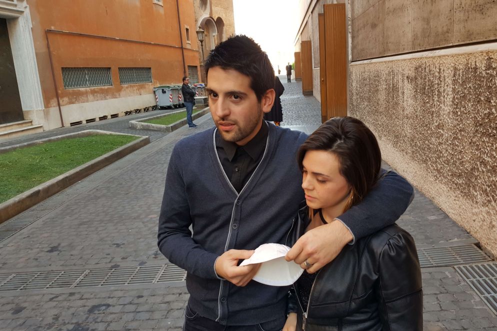 I genitori della piccola Noemi (Luca Liverani)