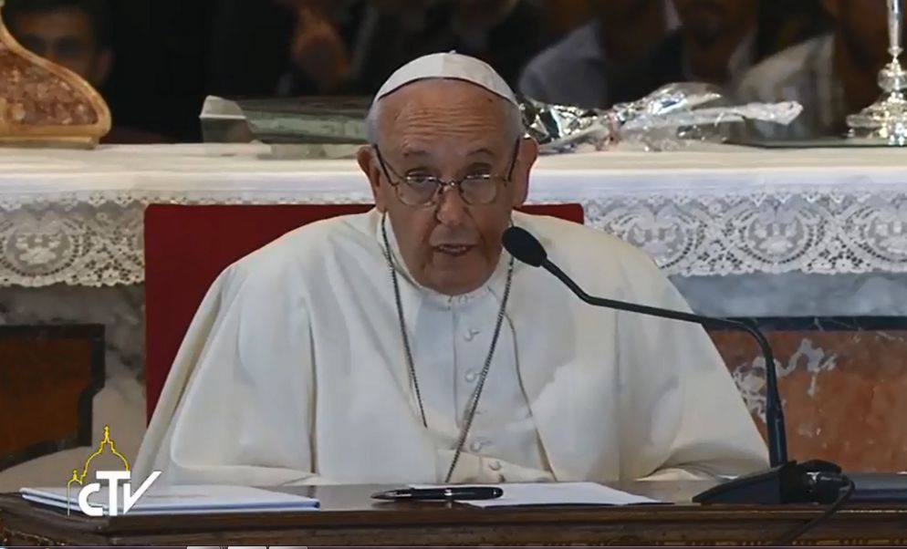 Papa Francesco parla ai vescovi, al clero e ai religiosi in Cattedrale a Genova - Agenzia Romano Siciliani