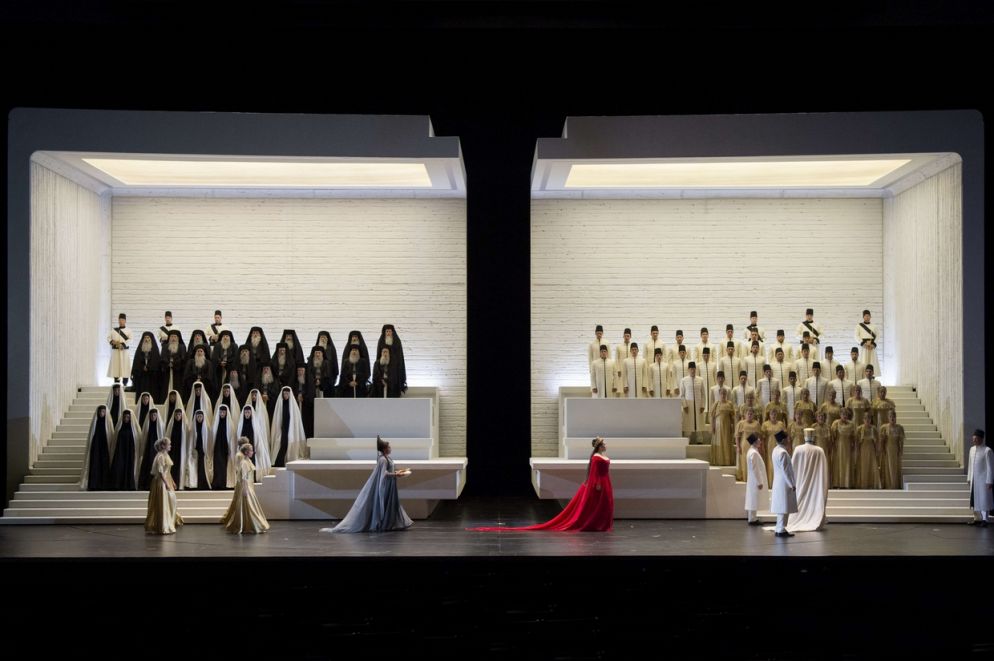 Una scena di "Aida" di Giuseppe Verdi con la regia di Shirin Neshat e direzione di Riccardo Muti