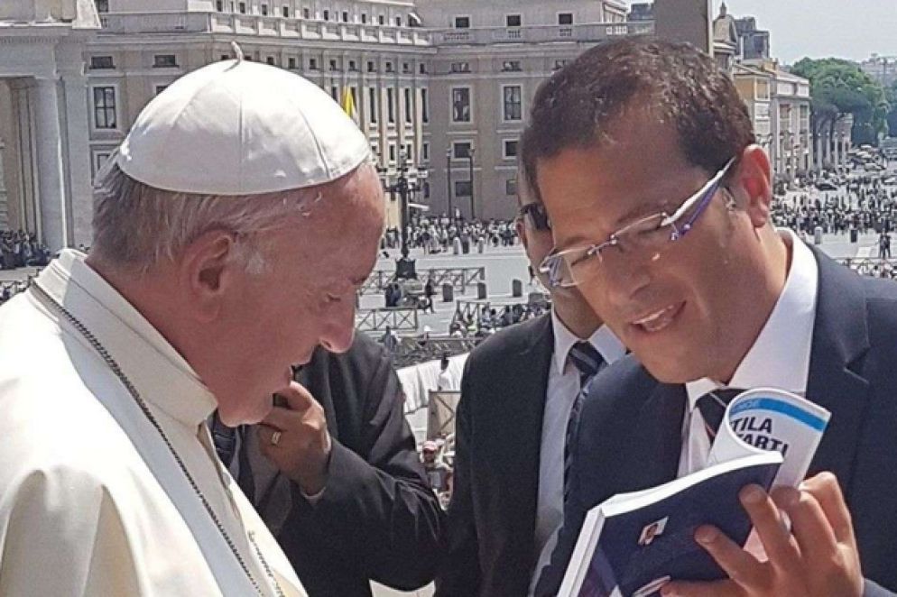Il Pontefice con Noè
