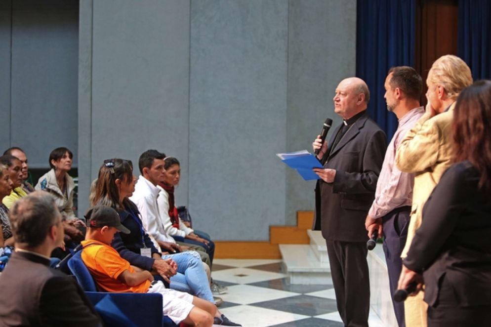 La presentazione dell'udienza in Vaticano (Siciliani)