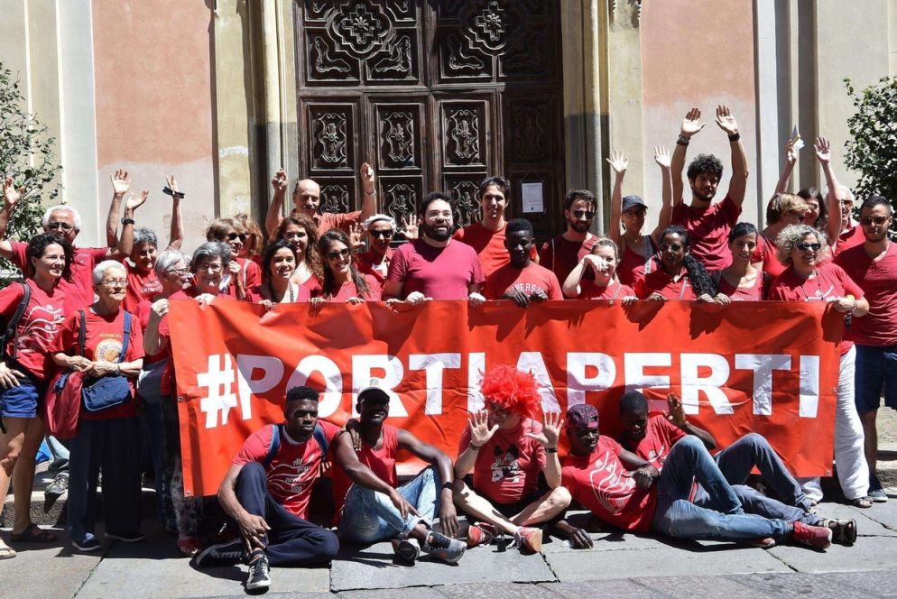 La manifestazione in via Garibaldi a Torino