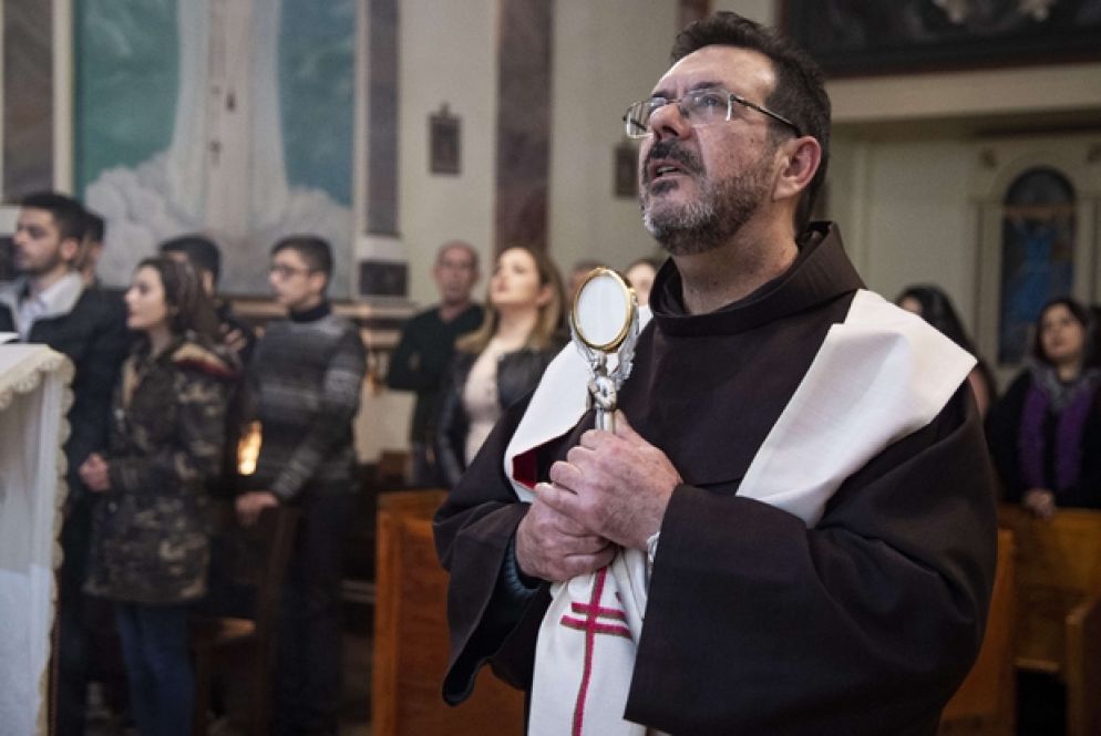 Padre Marcelo Cisneros nella parrocchia di Samsun (Foto Cristian Gennari)