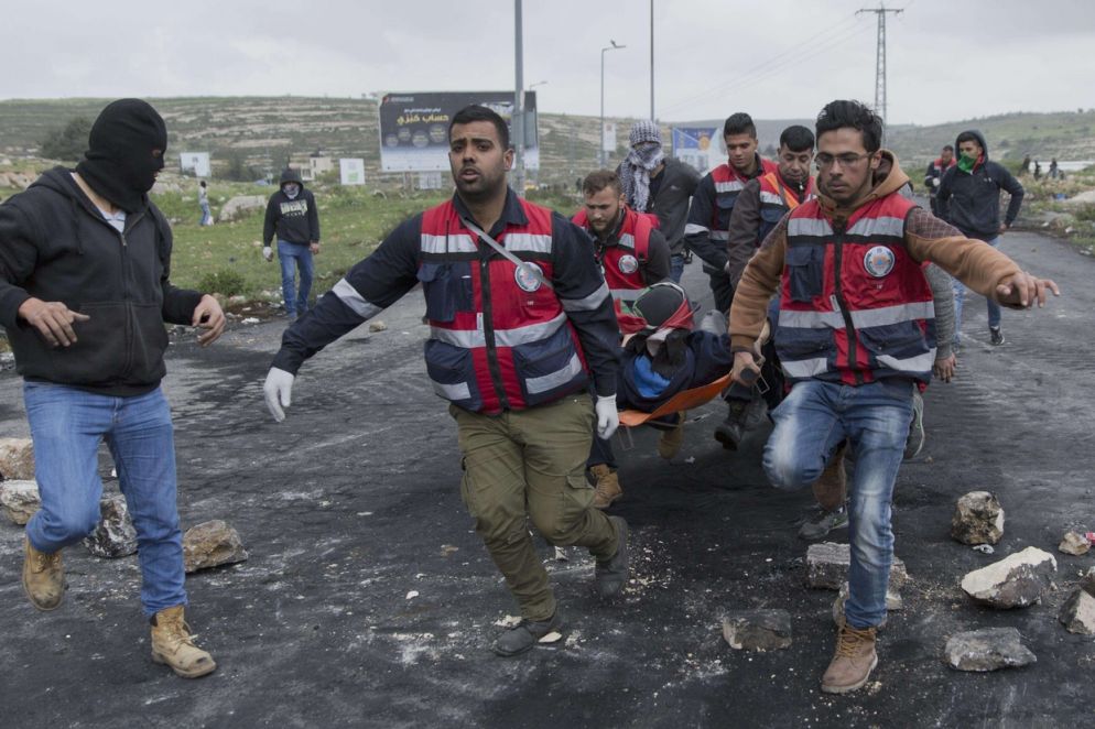 Gli scontri a Gaza (Ansa)