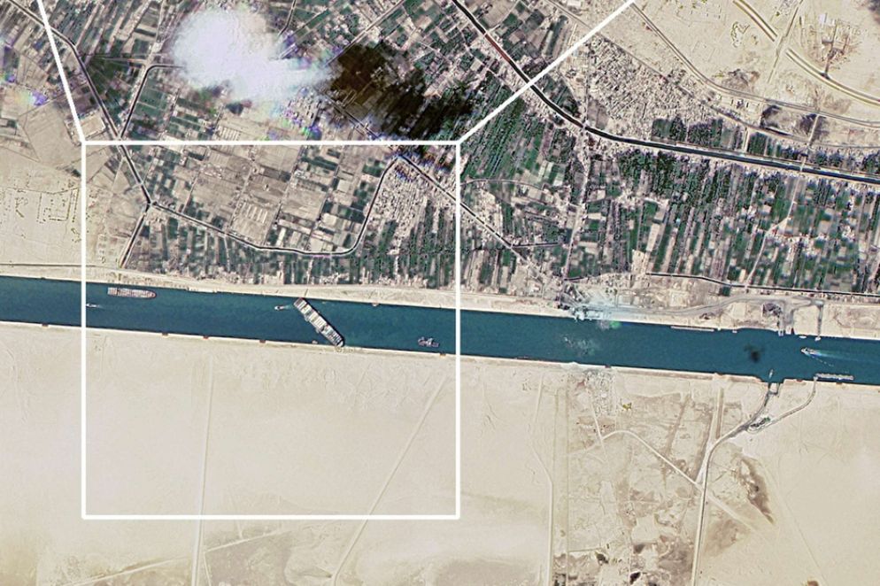 Il canale di Suez bloccato - Reuters