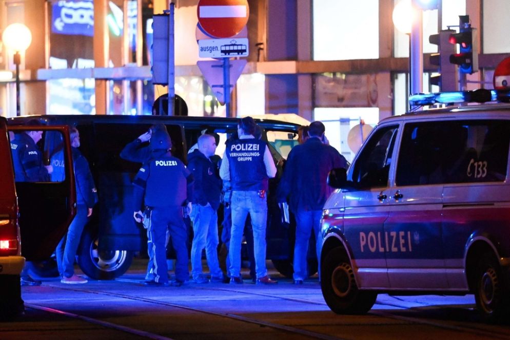 Controlli di polizia dopo l'attacco alla sinagoga - Ansa