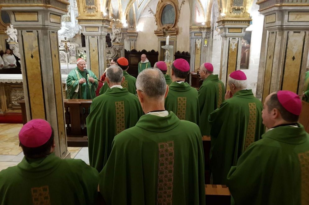 La Messa presieduta dal cardinale Bassetti con i vescovi del Mediterraneo - Avvenire
