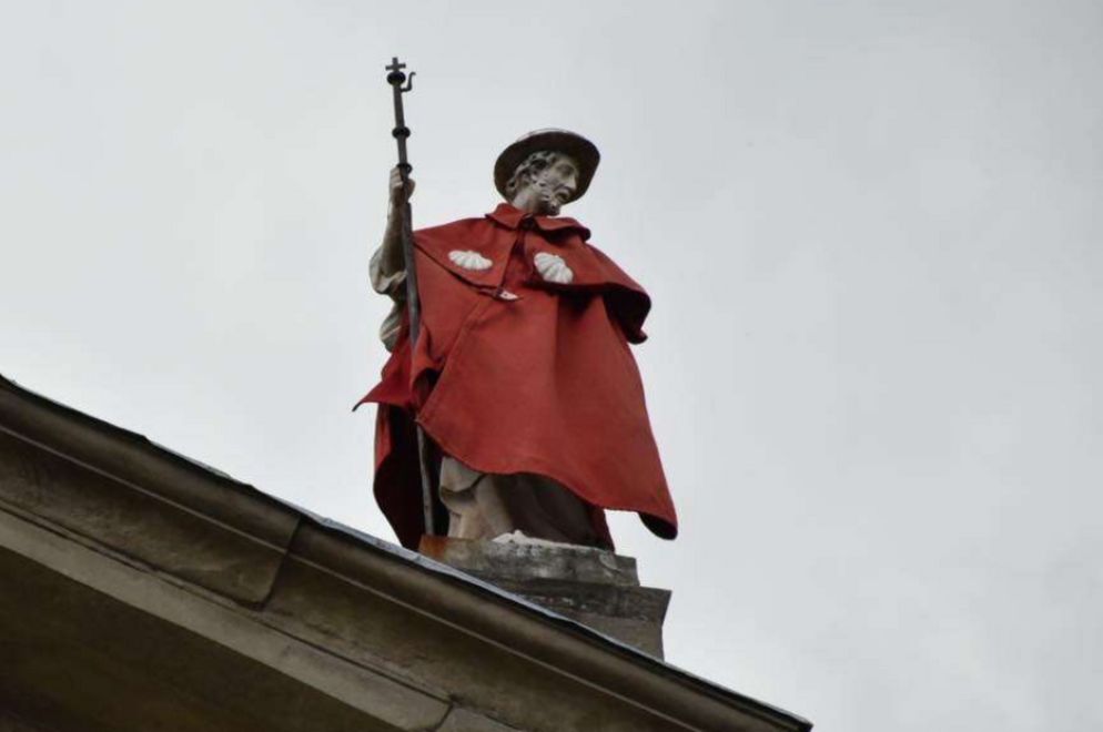 San Jacopo "vestito" a festa sulla vetta della Cattedrale di Pistoia - Diocesi di Pistoia