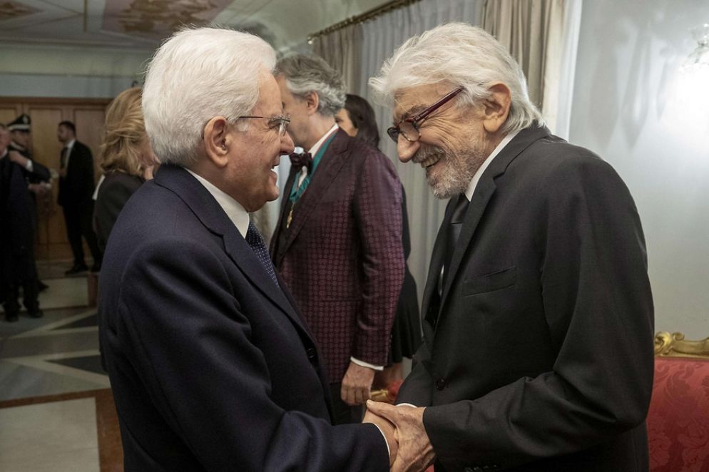 Il Presidente della Repubblica Sergio Mattarella con Gigi Proietti al  concerto per il 150/o anniversario di Roma Capitale - Ansa