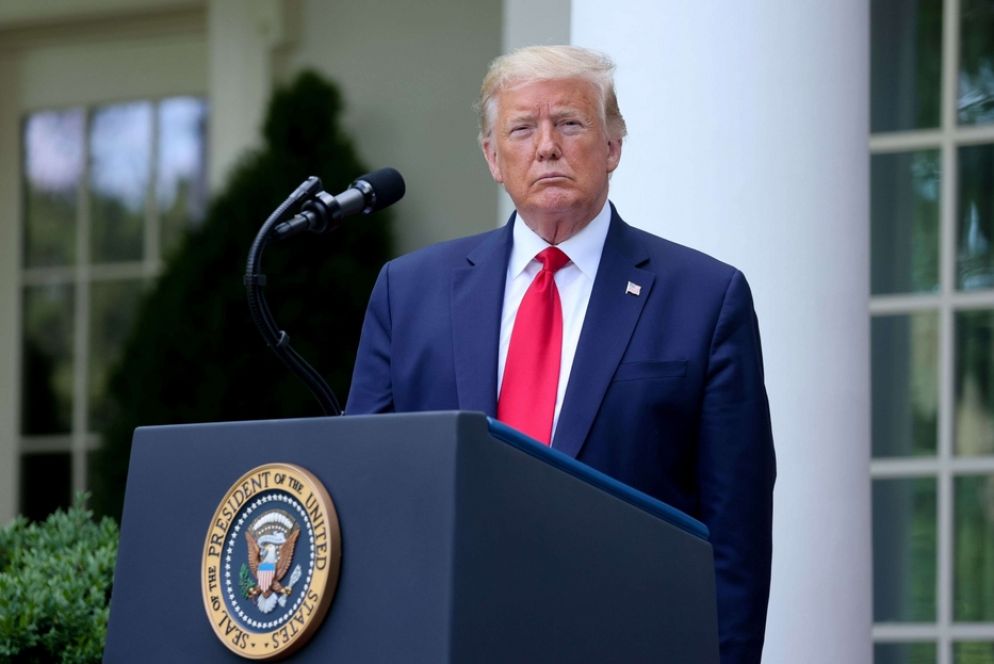 Il presidente Donald Trump accusa il social di influenzare il voto di novembre - Reuters