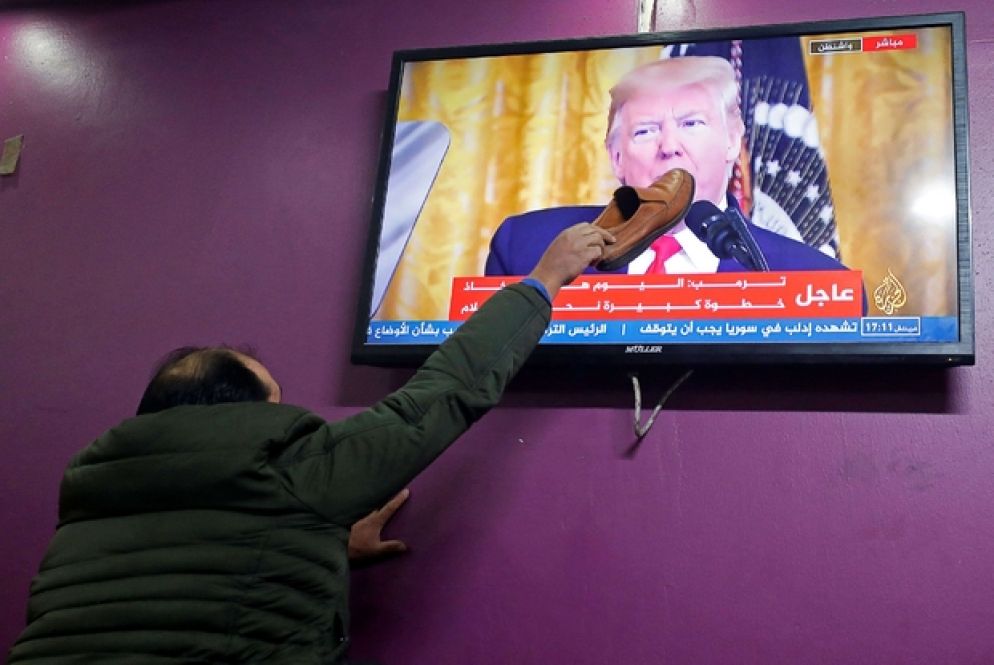 L'annuncio di Trump seguito in tv nel mondo arabo - Reuters