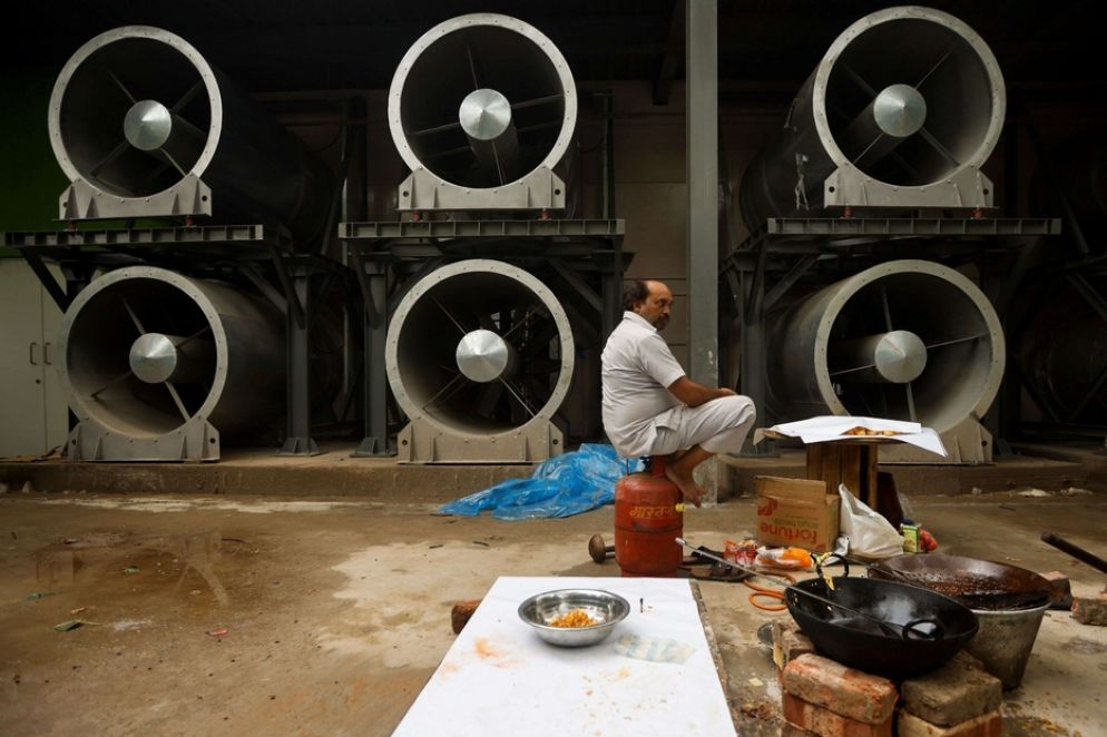 Il gigantesco depuratore ha 40 ventole - Reuters
