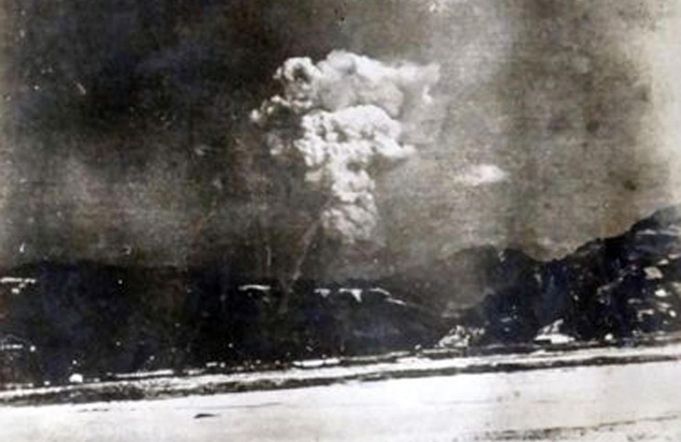 Il fungo atomico su Hiroshima in una foto scattata pochi minuti dopo l'esplosione - Hiroshima Peace Memorial Museum / Ansa