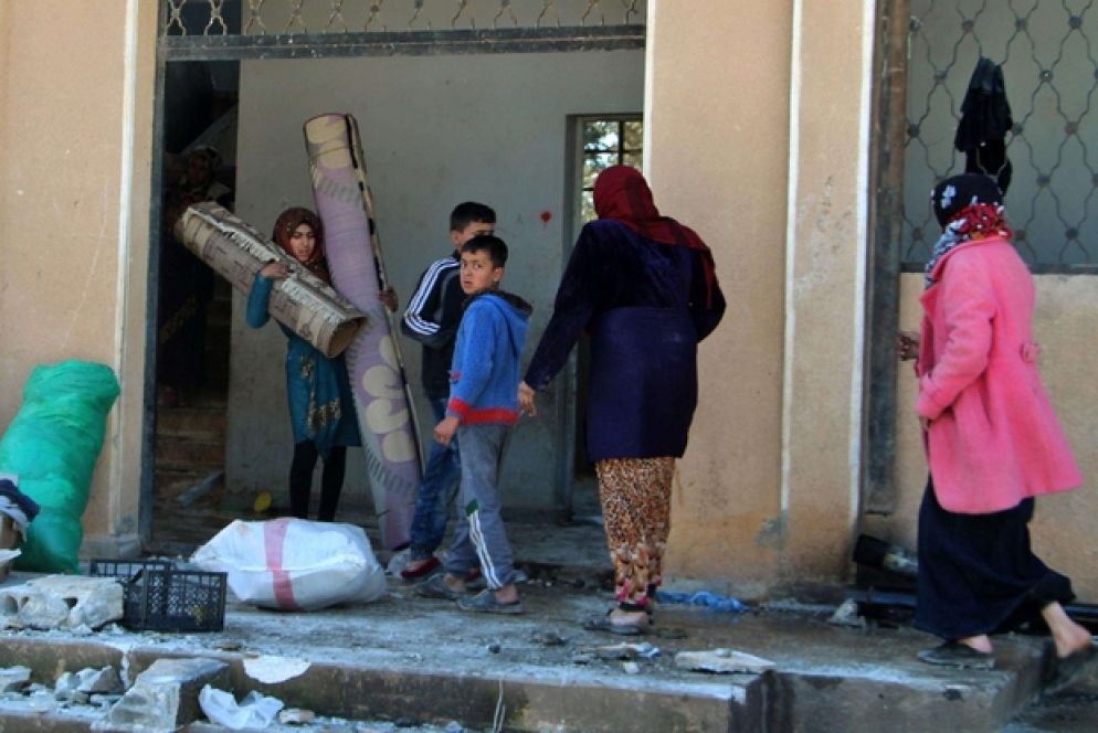 La scuola colpita dai raid aerei nelle provincia di Idlib il 3 marzo vicino alla città di Adwan - Ansa