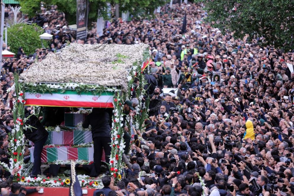 I feretri a Tabriz - ANSA