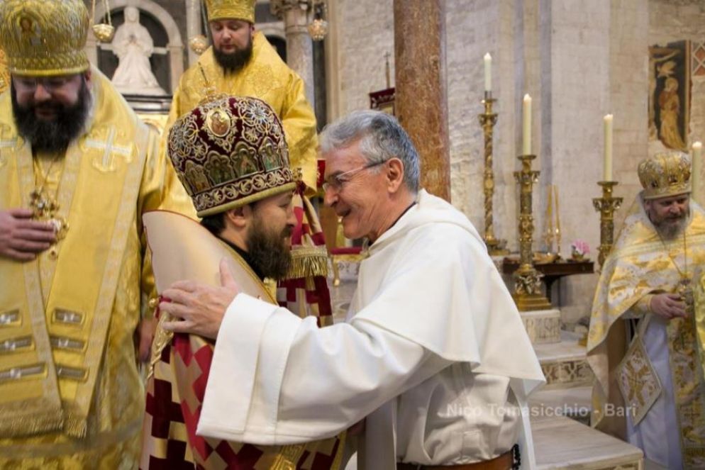Un abbraccio ecumenico, la Basilica di San Nicola è crocevia del dialogo - .