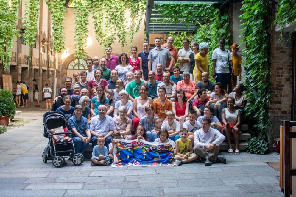 Giovani volontari all'Arsenale della Pace di Torino, sede del Sermig - Andrea Pellegrini