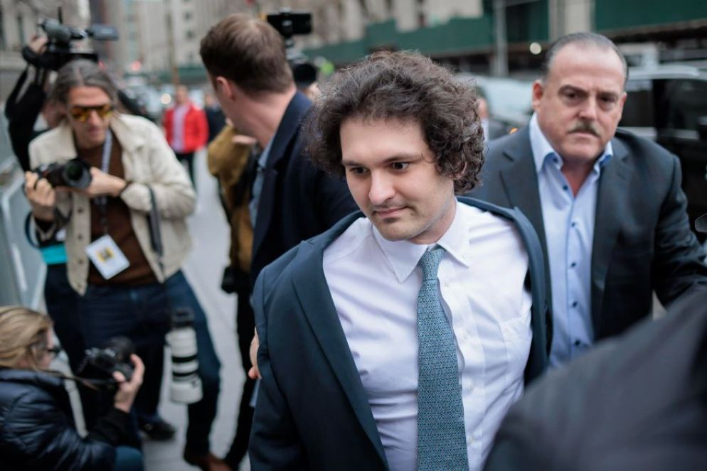 Samuel Bankman-Fried arriva alla Corte di New York per l'udienza del 16 febbraio - Ansa
