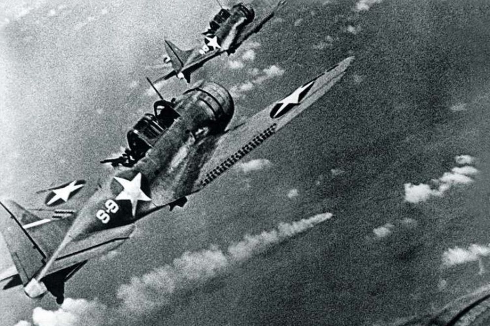 I bombardieri in picchiata Dauntless - U.S. Naval History and Heritage Command