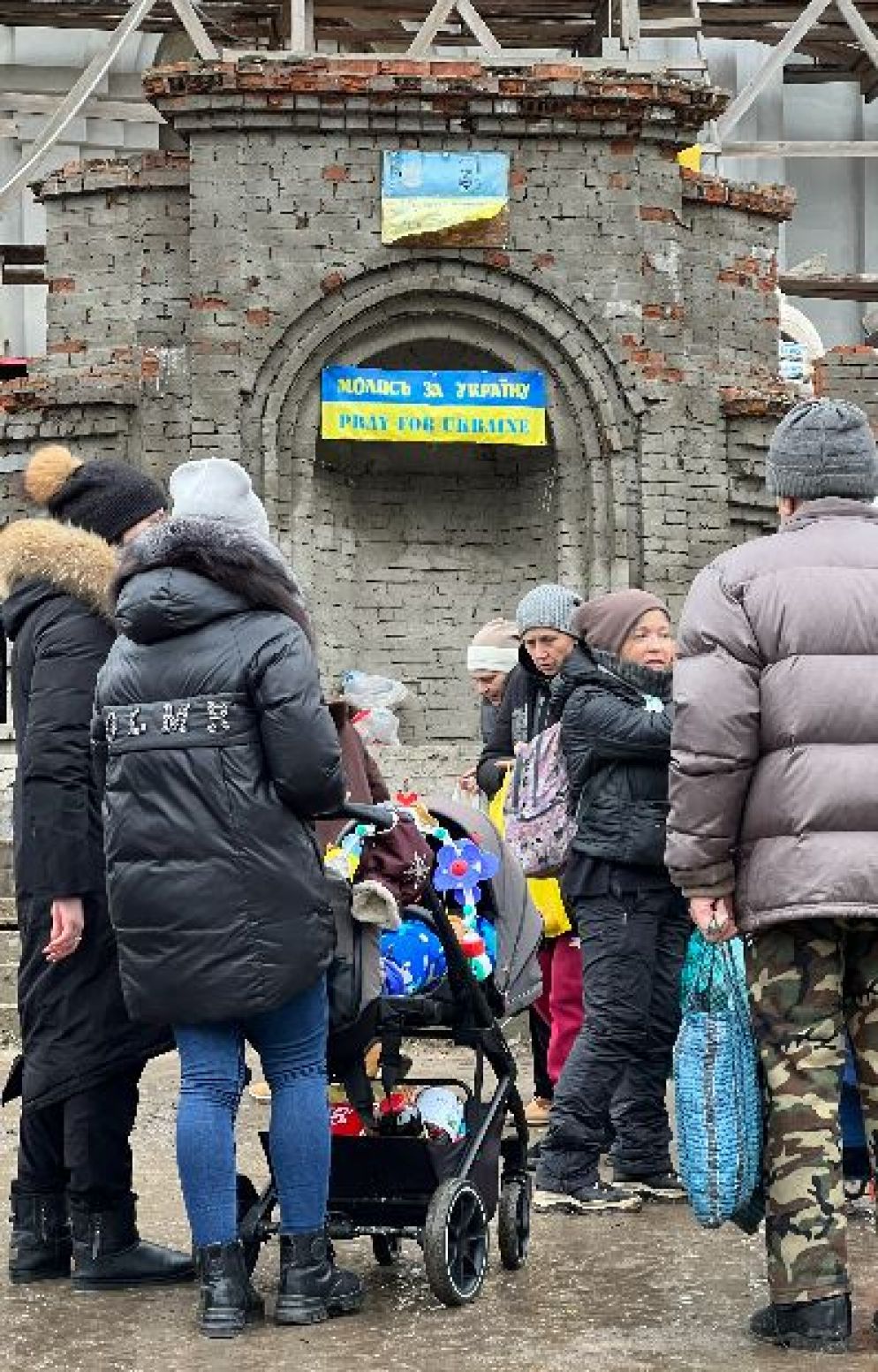 La Cattedrale greco-cattolica di Kharkiv durante la distribuzione degli aiuti umanitari ai poveri di guerra - Gambassi
