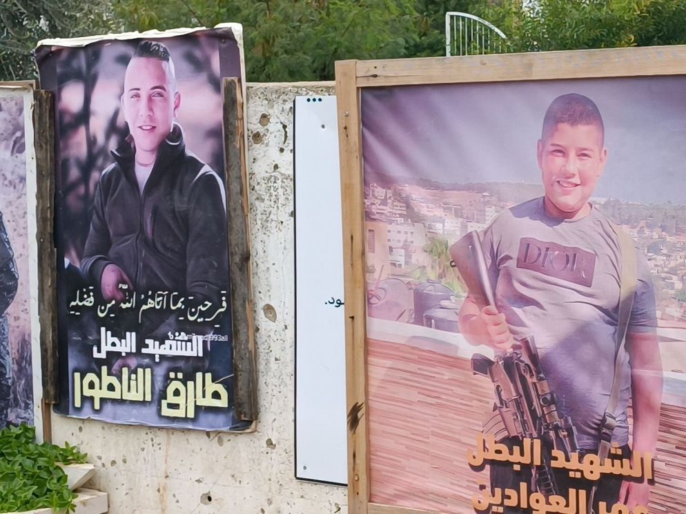 Uno dei cimiteri per i “martiri” delle milizie che combattono contro Israele - Scavo