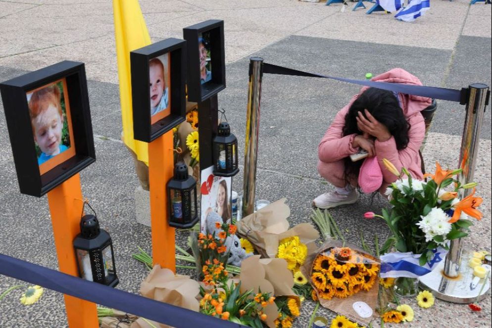 Dolore e raccapriccio per la sorte della famiglia Bibas - ANSA