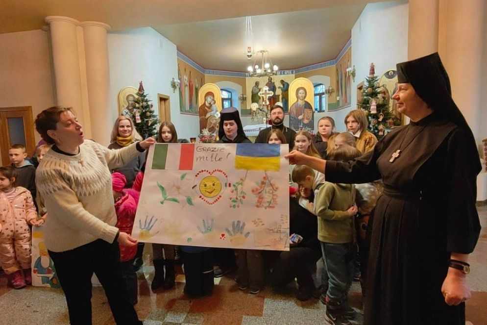 La parrocchia della Cattedrale di Kharkiv ringrazia la parrocchia di Maccio e i volontari del gruppo "Frontiere di pace" - "Frontiere di pace"