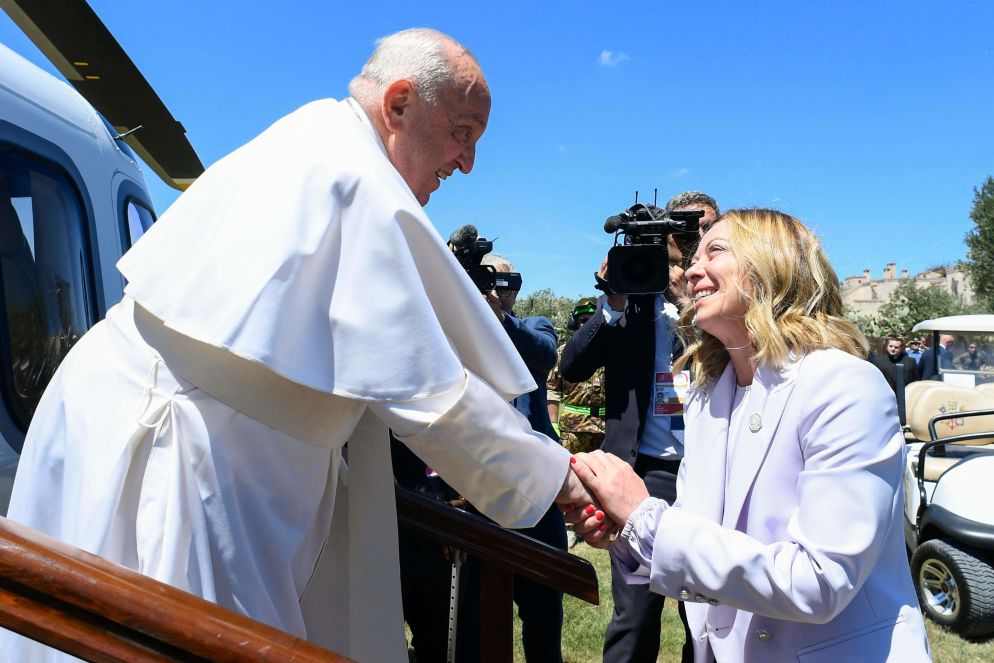 Il Papa ricevuto dalla premier italiana Giorgia Meloni - ANSA