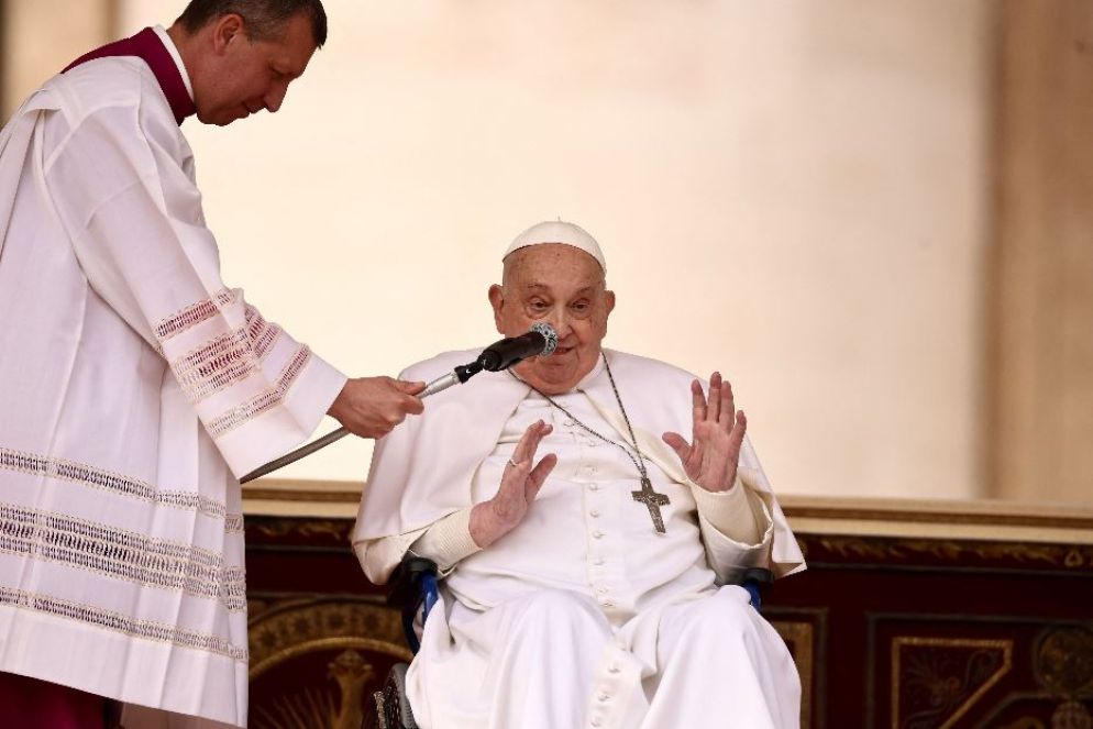 Il Papa oggi in piazza San Pietro per la celebrazione delle Palme - Reuters