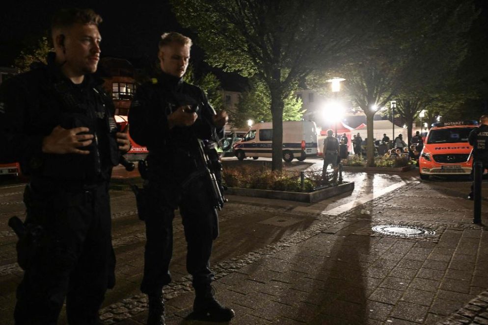 La polizia tedesca sul luogo dell'attentato a Solingen - Ansa