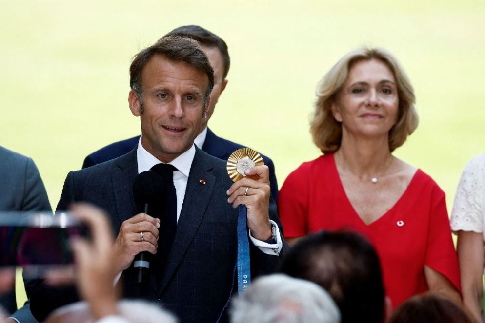 Macron saluto la delegazione olimpica - ANSA