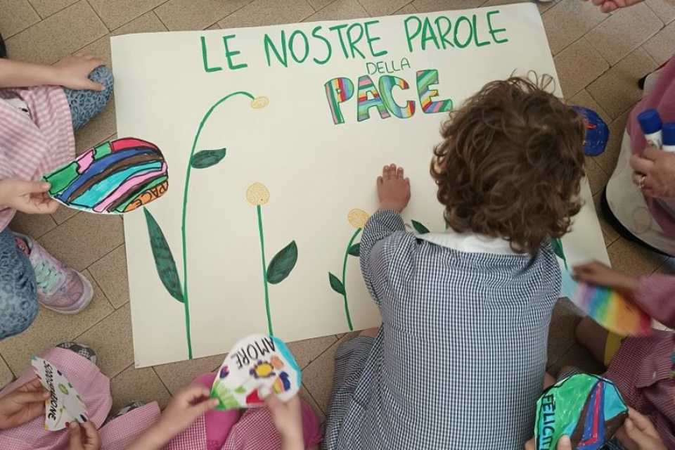 Un ministero della pace è necessario. A guidarlo dovrebbe essere una donna