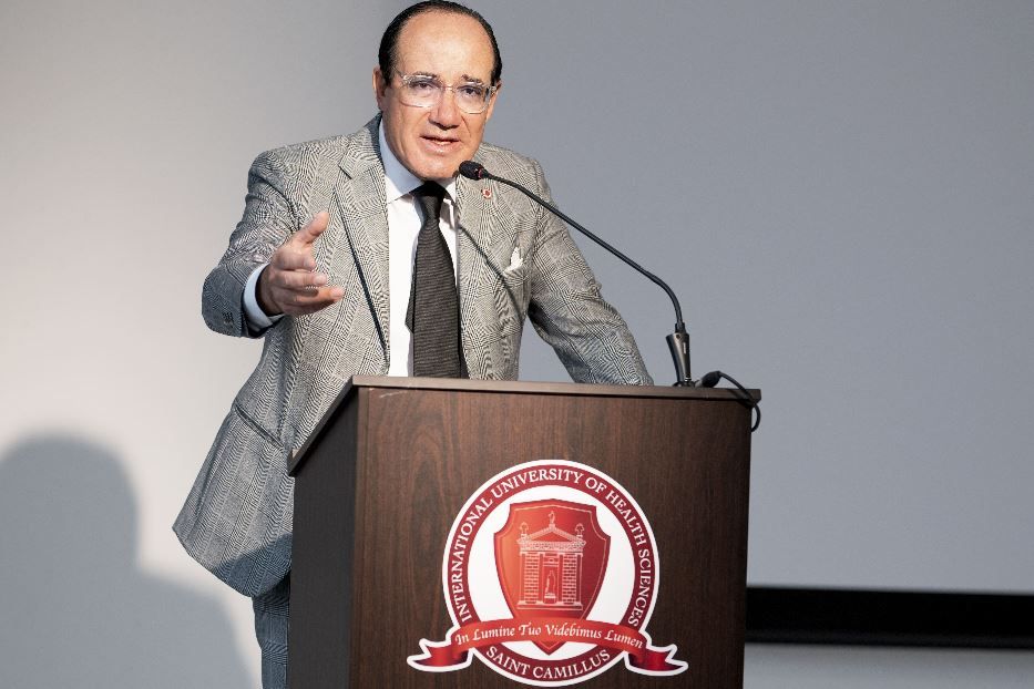 Il rettore di UniCamillus Gianni Profita