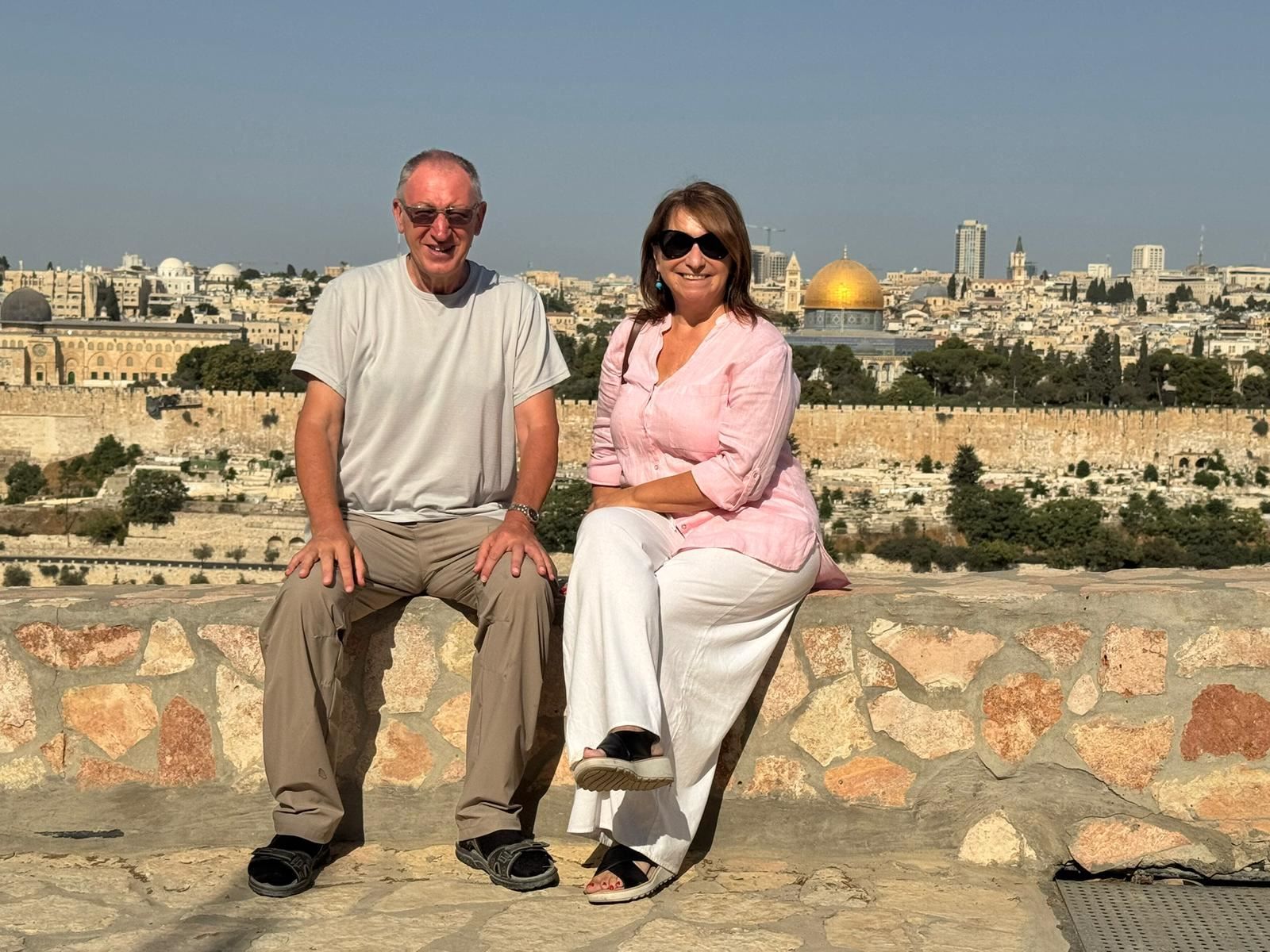 Don Paolo Zago con Adriana Sigilli - --