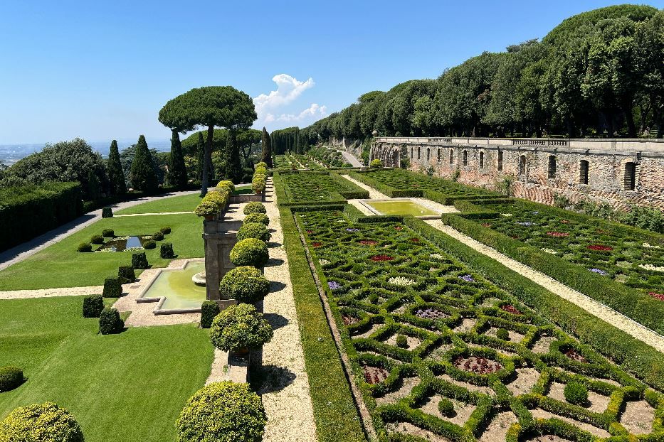 I giardini delle Ville Pontificie a Castel Gandolfo - Avvenire