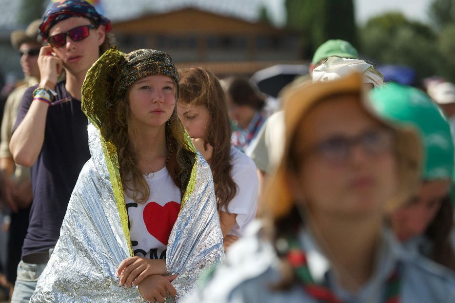 Pellegrini in preghiera a Tor Vergata alla chiusura del Giubileo dei giovani - Gennari-Siciliani