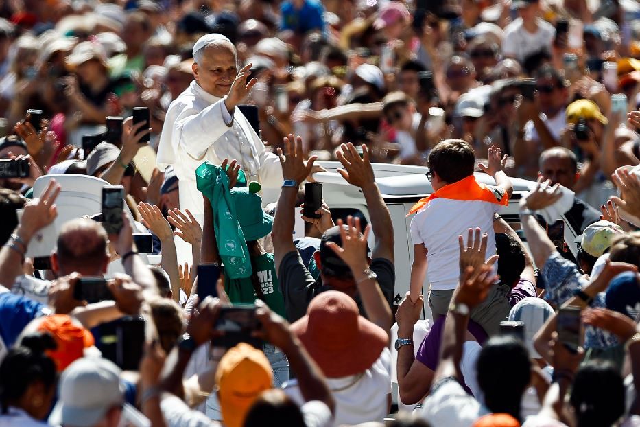 1 giugno, Giubileo della famiglia: settantamila fedeli in Piazza San Pietro con Leone XIV - Ansa
