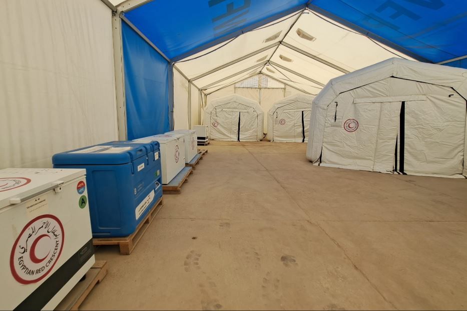 Il capannone con i frigoriferi e le celle refrigerate per i medicinali - L.Liv.