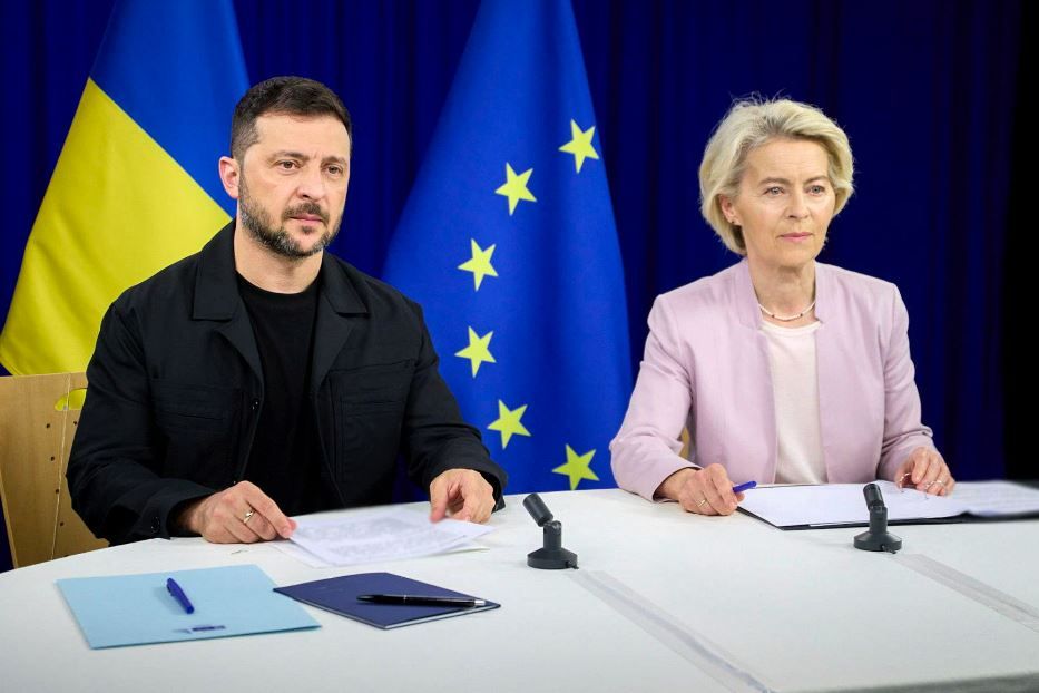 Zelensky e Von der Leyen nel corso del loro incontro di ieri - Ansa