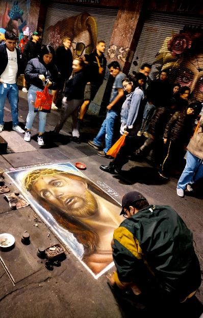 Cristo con corona realizzato a Città del Messico - .