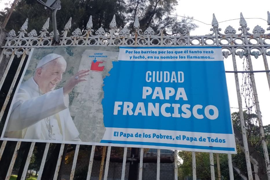 Uno dei cartelli per promuovere l'iniziativa - undefined