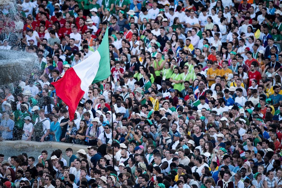 L'incontro dei giovani italiani in piazza San Pietro il 31 luglio - Agenzia Romano Siciliani