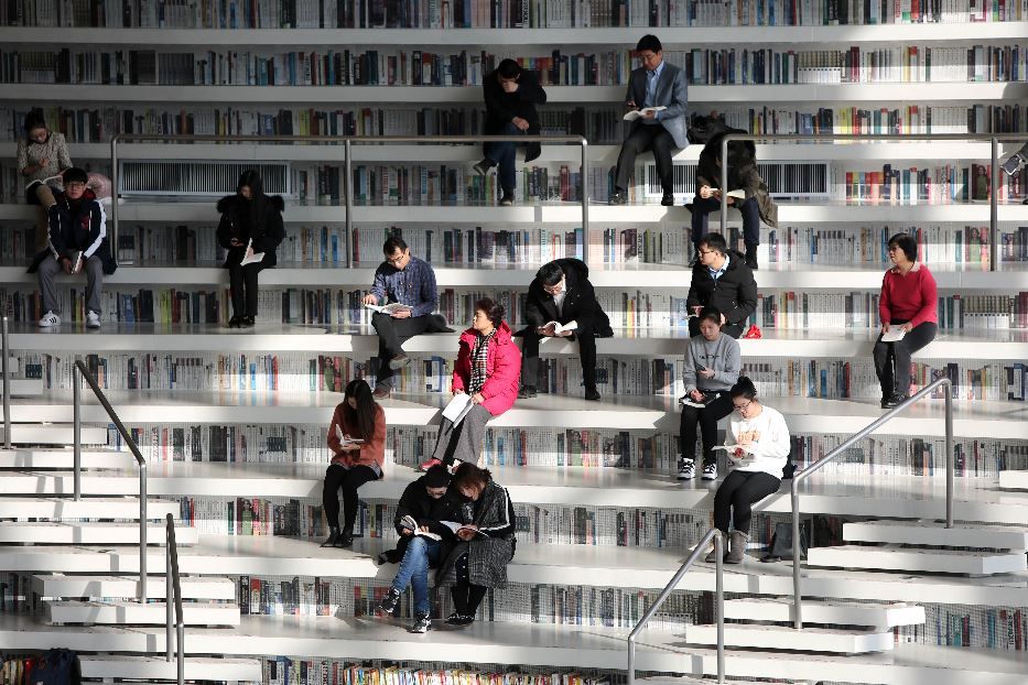 La biblioteca di Tianjin - Xinhua / IPA